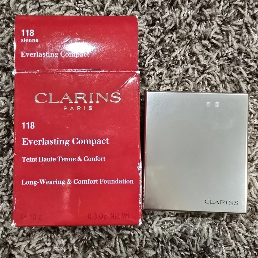 Clarins Everlasting Compact Long-Wearing & Comfort Foundation #118 Sienna